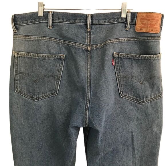 Vintage Levi’s 550 relaxed fit blue denim jeans 42 - Picture 4 of 7